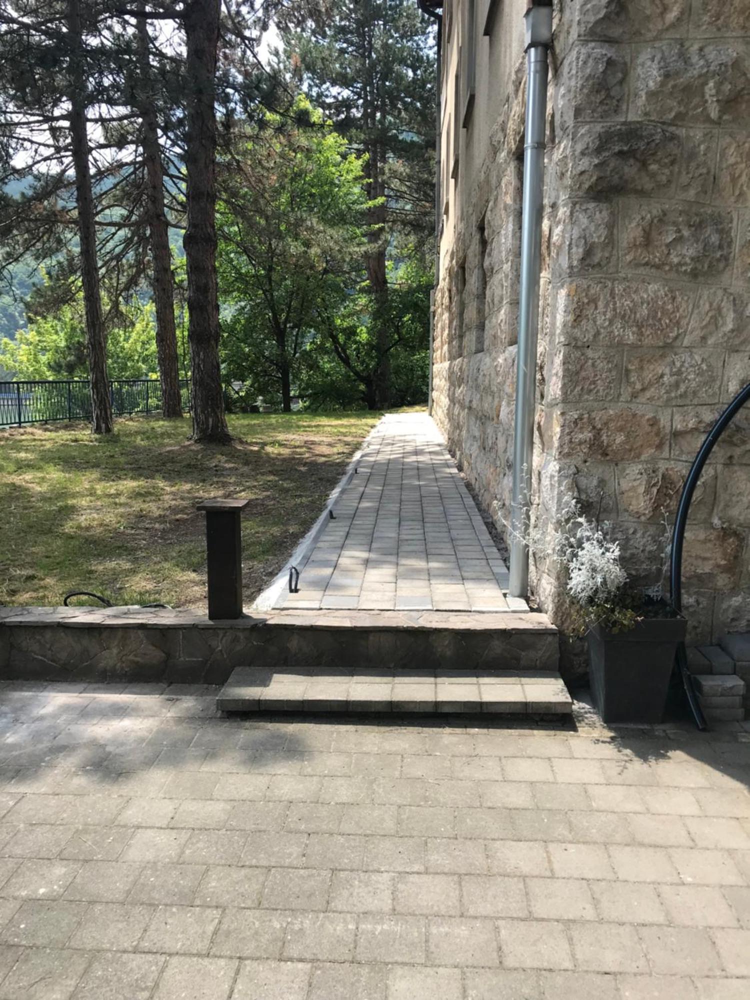 Apartament Čačak エクステリア 写真
