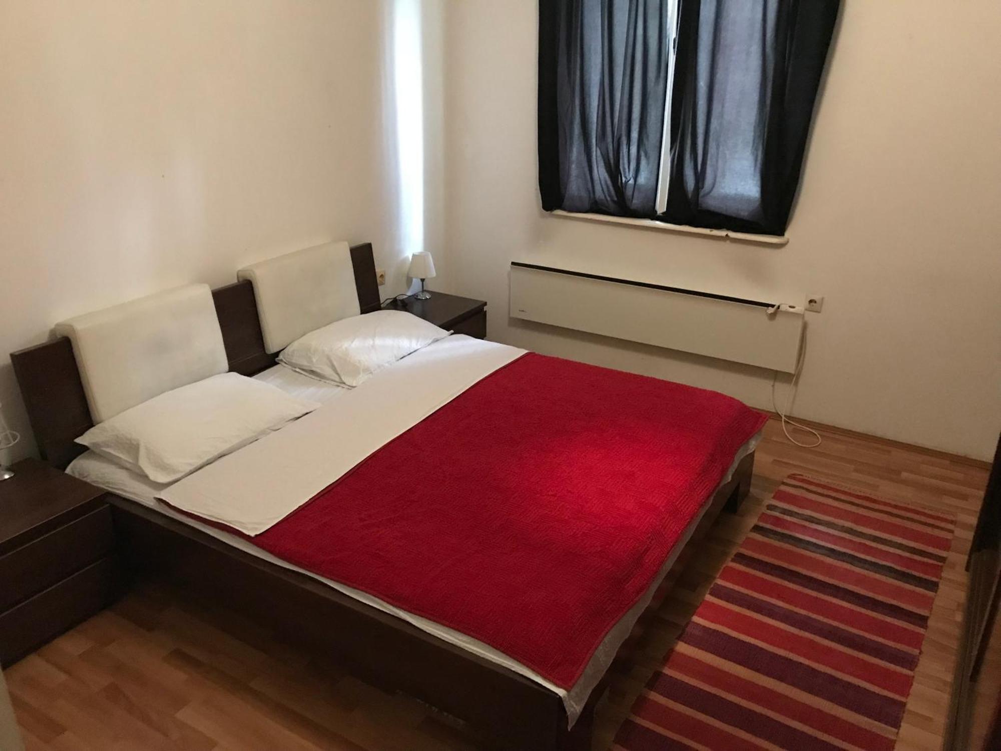 Apartament Čačak エクステリア 写真